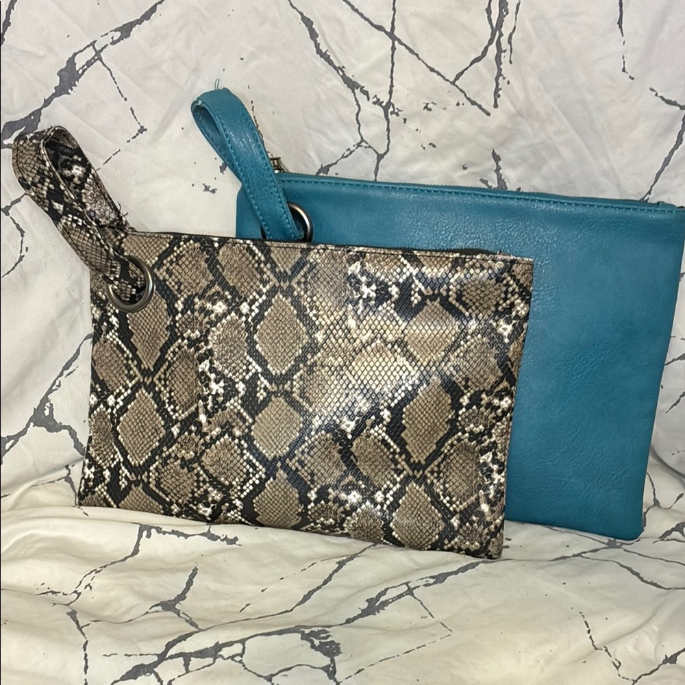 Stylish Snake Print and Teal Clutch Set